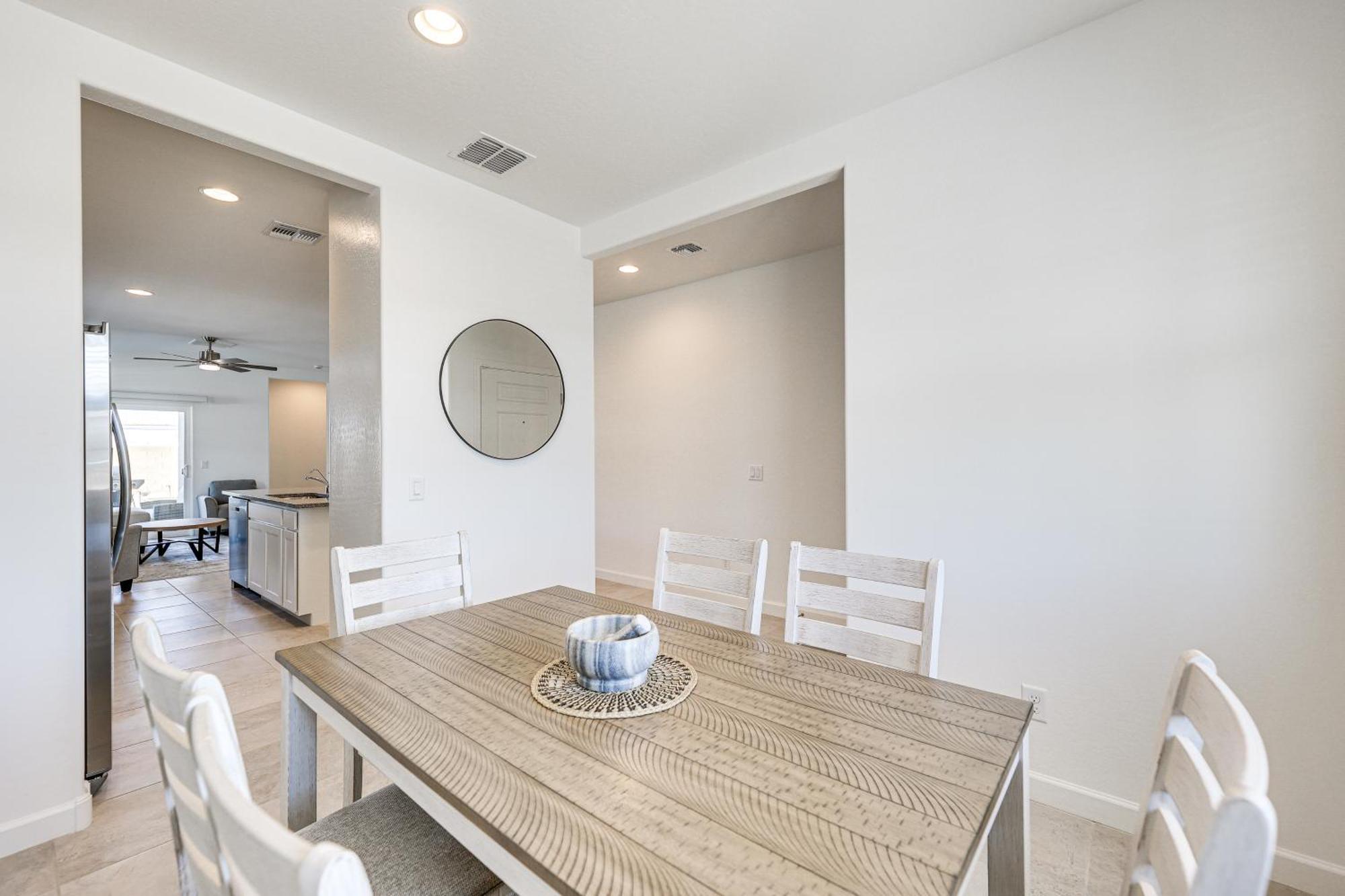 Maricopa Home With Putting Green And Covered Patio! Екстериор снимка