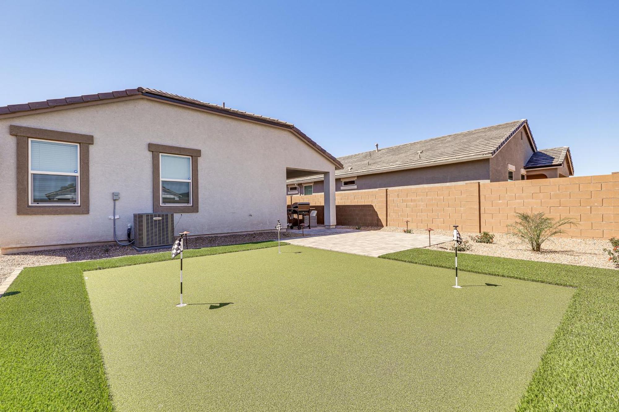 Maricopa Home With Putting Green And Covered Patio! Екстериор снимка